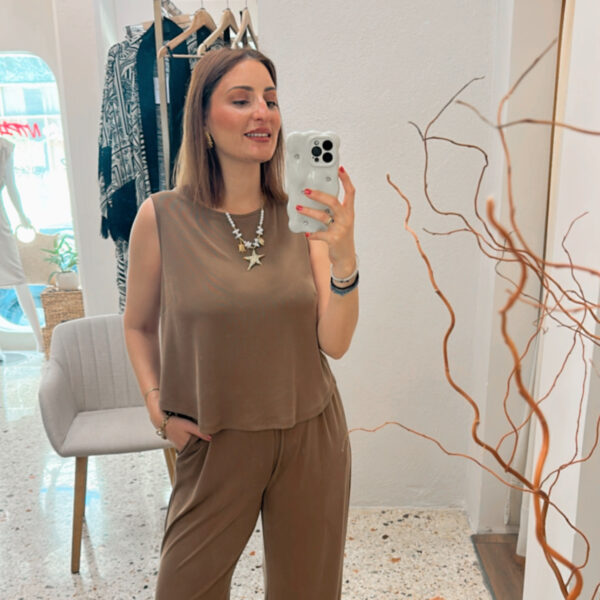 Beverly Comfort αμάνικο top - Chocolate